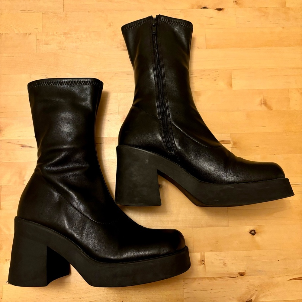 Steve Madden Klayton chunky heeled boots size 7